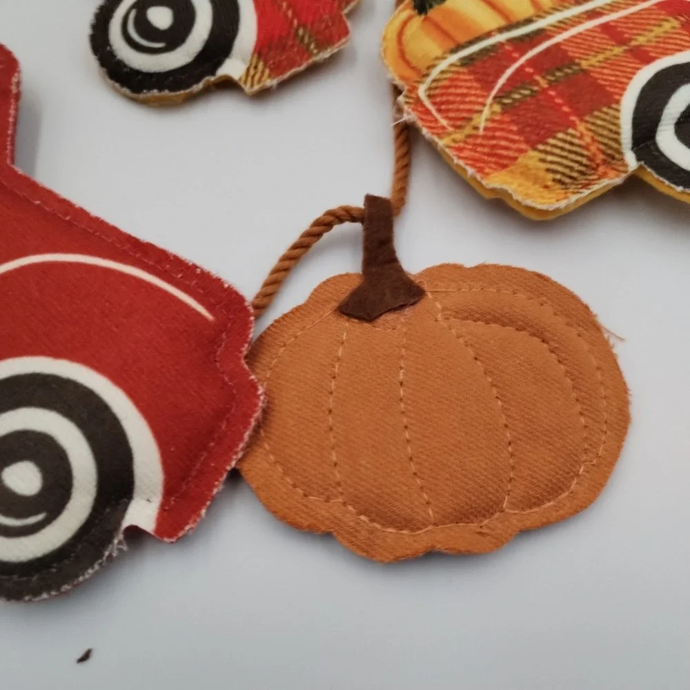 Ashland 6ft Fall‎ Truck Garland Red Plaid Pumpkin Dog Golden Retriever Farmhouse